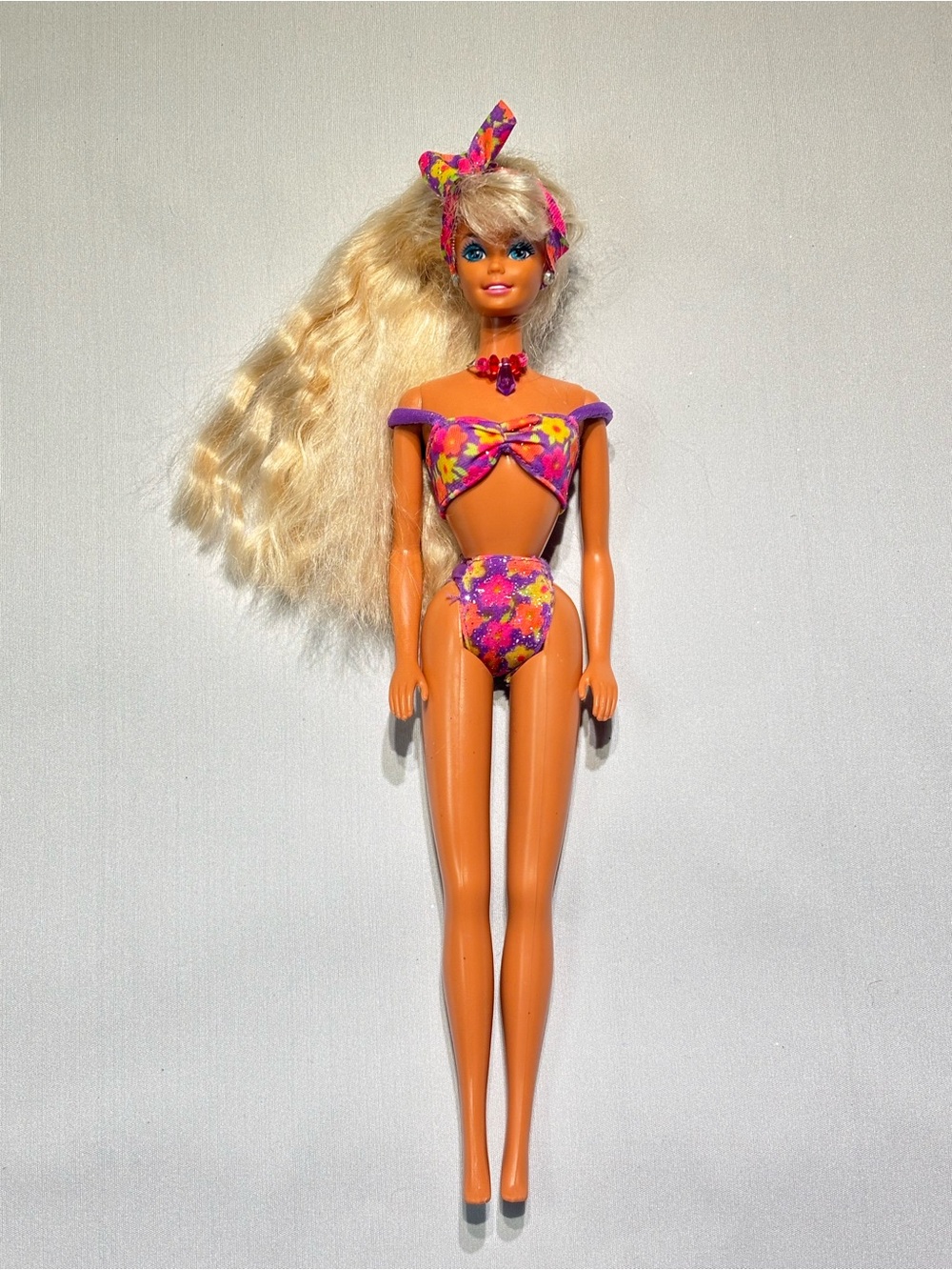 Vintage Glitter Beach Barbie: 1992 Mattel Doll
